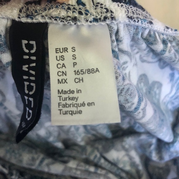 cropped off the shoulder long sleeved shirt - Picture 3 of 3